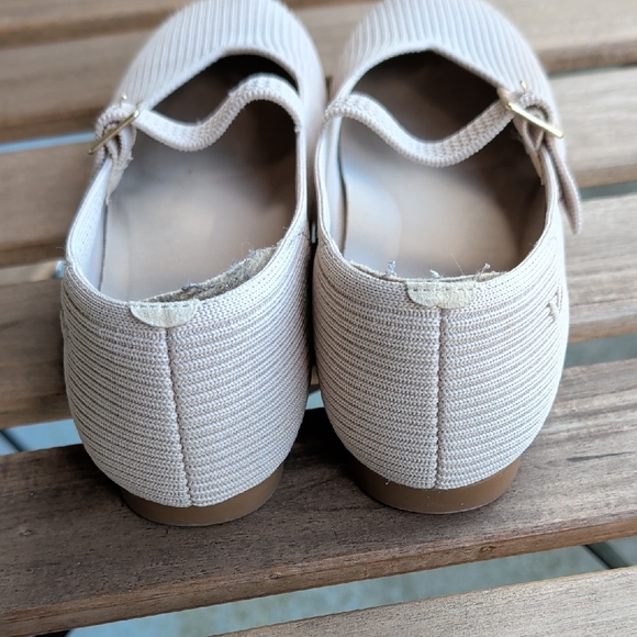 Vivaya Women's Beige Corduroy Flats - Picture 2 of 4